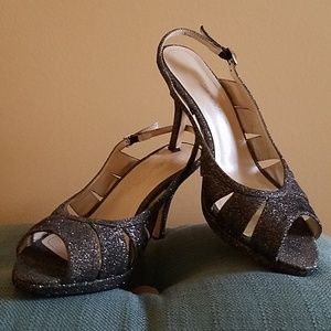 LIKE NEW 👠*Crushed Granite* Peep Toes CAPARROS